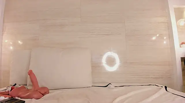 Chloe_murray - Squirt? Chloe is waiting for! 🤍