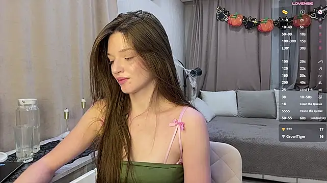 Honey_Alicia - Let me shake my butt