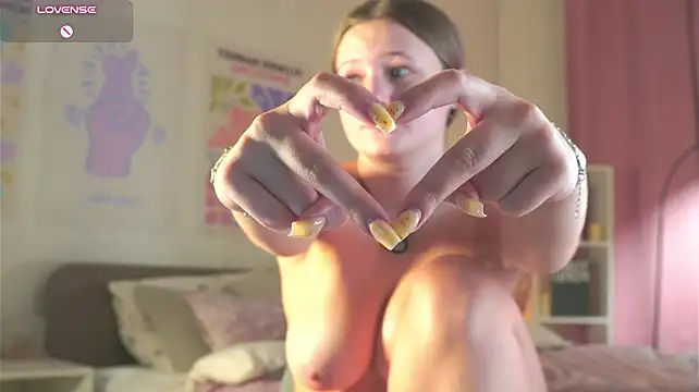 MaydaFoulk - Danger tease with my panties