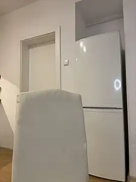 Katty_Kattie - BOOBS OUT !
