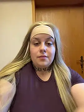 AmberMiller_official