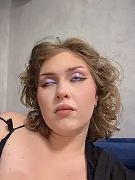 KellyKeler - Insert finger into my wet pussy 😍💦