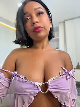 AliceJackkson - saliva and oil in my tits 👅💦