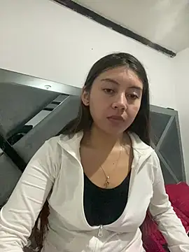 Sara-cooper2 - SHOW ASS + SPANK FOR 10