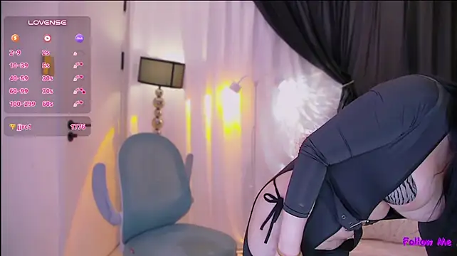 Lily0709 - 赞助莉莉成富婆第六天，全裸近距离后入3分钟
