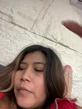LyraMilano - show my boobs