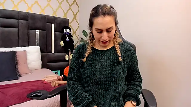 RubbyTaylor - Slobbery POV blowjob with Domi inside me