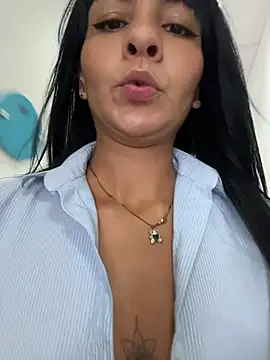 LuxeBrunetteXXX - CLEANING LADY FUCK HER PUSSY WITH DILDO