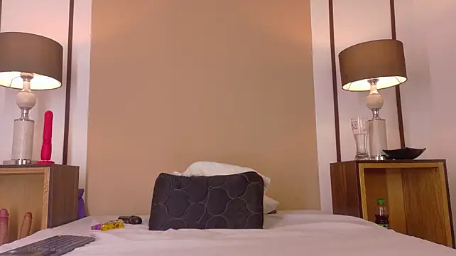EleonorAshcroft - Fingering pussy masturbation