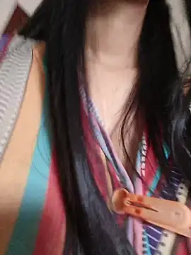LauraMontaii - GEMIDO HOT A TU OIDO