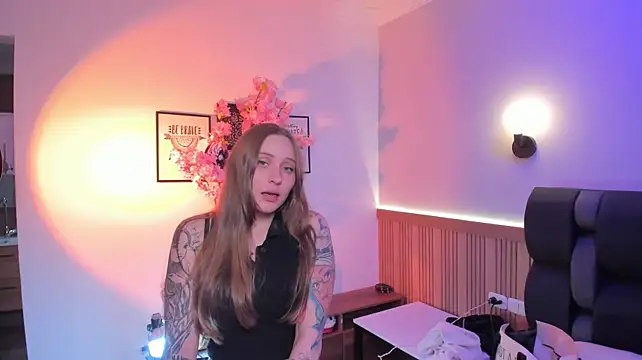 Siouxsie_cenobite - (∩^o^)⊃━☆ Naked + squirt (2 min control)