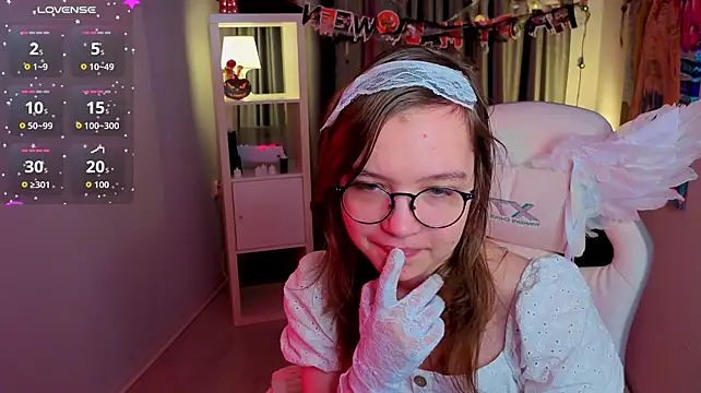LiaBroock - ❤️Kneel down and eye contact ❤️