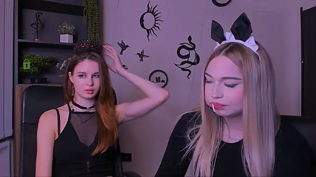 Angie_foxy1 - Flash tits (Angie)