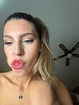 Nicole_98