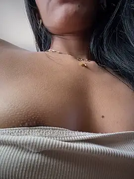 Alejandra_ospina - RIDING DOING SQUATS🔥 + CUM ON THE COCK