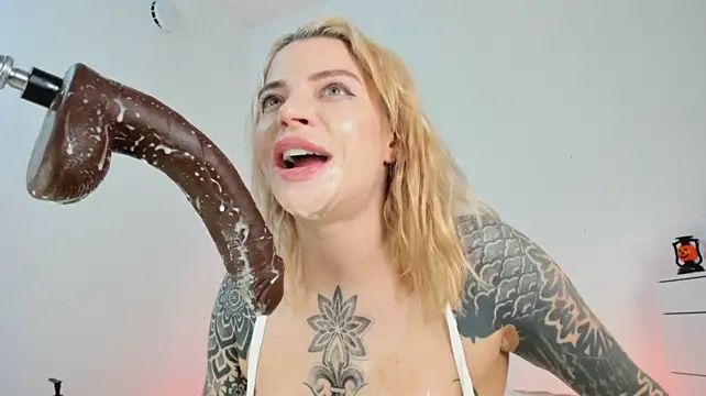 Lil_shouty_bitch - cum in mouth and tongue flex