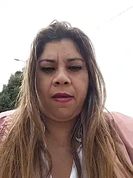 Laura-Hernandez - Shaking breasts in public