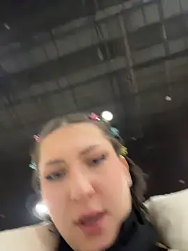 KatyVibes - SHOW TITS IN PUBLIC
