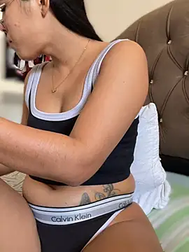 Alysson_18 - Open ass🔥🍑