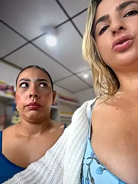Sammyqueenx21 - spread legs fingering pussy x2 girls