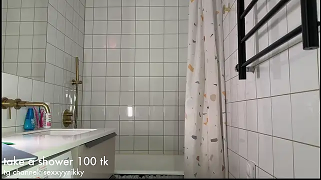 Sexxynikky - wet bra