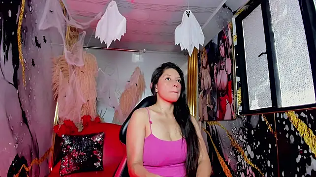 Ruvy_ - squeeze nipples close + spit in her 🍒