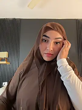 Malika_Noor - Reverse ride toy 😏