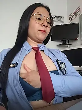 Queen_linda1 - “😱RIDE HUGE DILDO NAKED +SQUIRT”