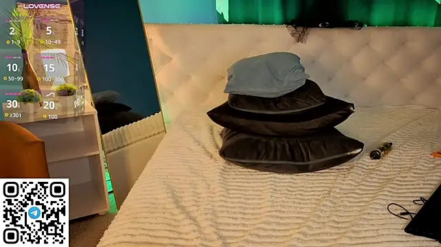 Anna_Coolidge - HOT MASSAGE ASS