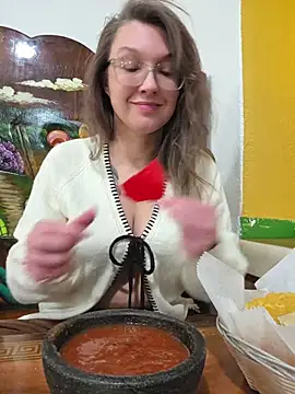 NicolePearl - Free Spin on Spank Wheel