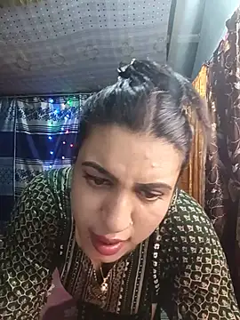 Maya-120 - Boobs show