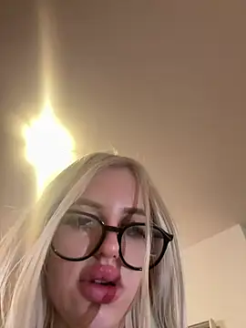 Steffi_Snowbunny - Squirt+7 Videos💦😈