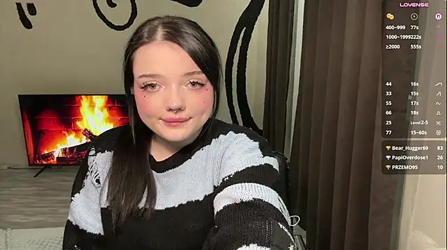 DarkxFoxy - peek under my sweater