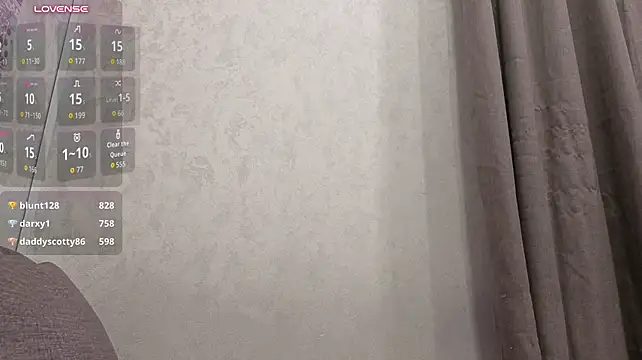 Emodreamgirl - slap my breasts 10 times 🫦