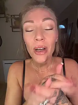 Sacha-xx - Flash anus zoom 🍩
