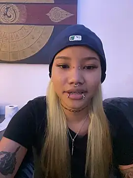 Scarlet_Thai - Play my pussy