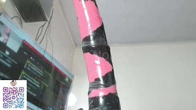 Missy_Tokerr - PUT ...my HORSE 55cm inside in my ASS