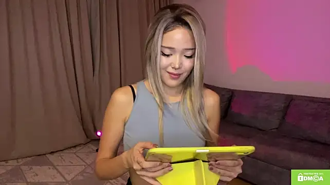 MasillesUreni - tease you with my sweet ass?🍑