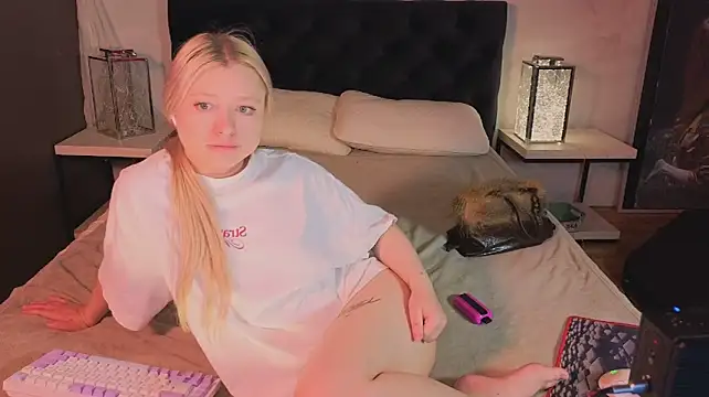 ItsJustGia - tease my ass