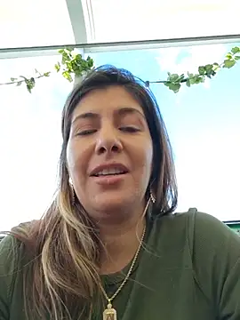 Scarlett_moore - Challenge : don't smile while toy max
