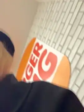 Blonde_exe - camel toe behind uber driver 😈