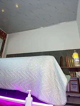 Lila-pinkky - 🔥 BEAT MY PUSSY 💦 ROUND 1 SQUIRT