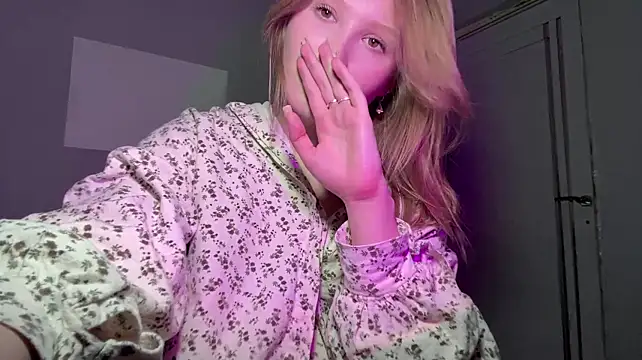 CaritaTorivio - tease with my shirt