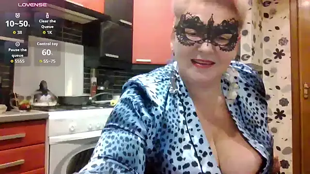 Lisa_Suzie - I'll take off my dress