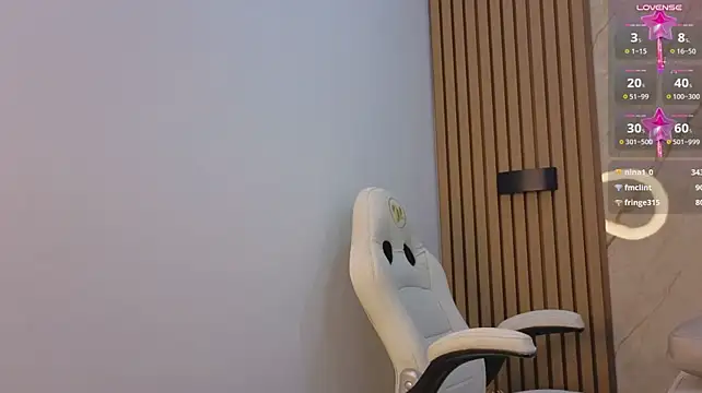 Valeska_wins - Spank Ass + Oil Ass 😈