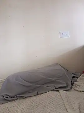 LauraMontaii - sexo oral en la pussy