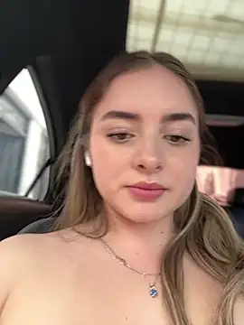 Imlindapink - OPEN LEGS + RUBBING PUSSY 💦🔥