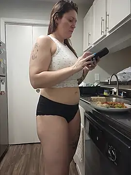 HollyTattoo - Twerk ass on balcony