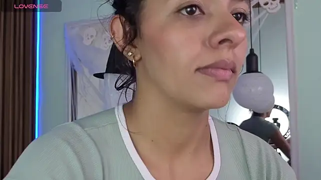 Aria_Russo - shake that ASS