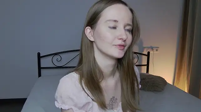 AlexsisFaee - doing the splits on a dildo